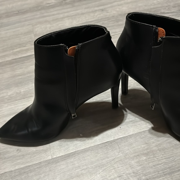 French connection bootie heels - Picture 2 of 3